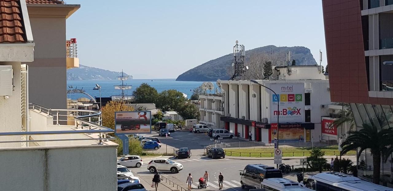 Apartments Pier Budva Luaran gambar