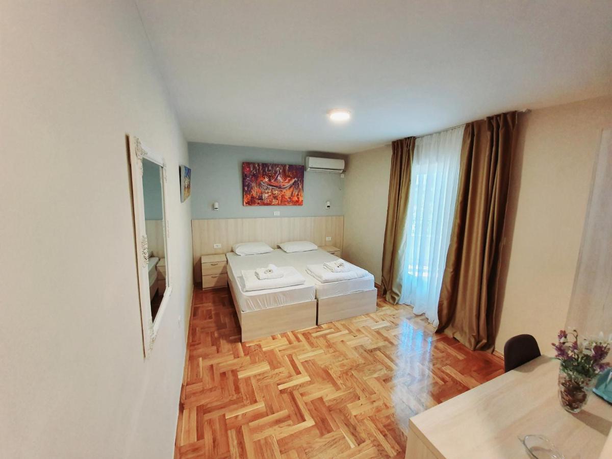 Apartments Pier Budva Luaran gambar