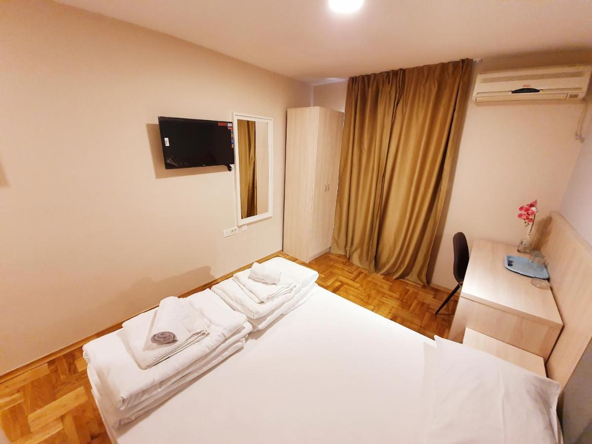 Apartments Pier Budva Luaran gambar