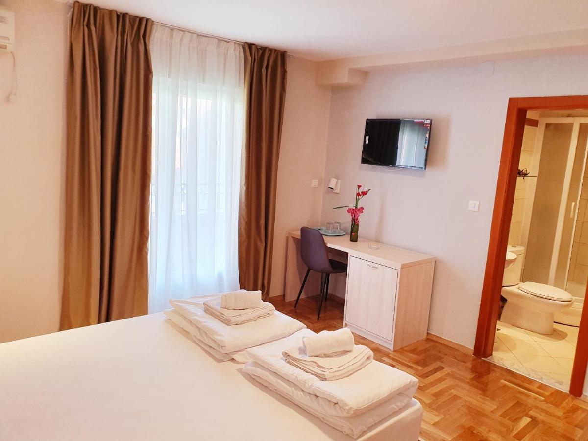Apartments Pier Budva Luaran gambar