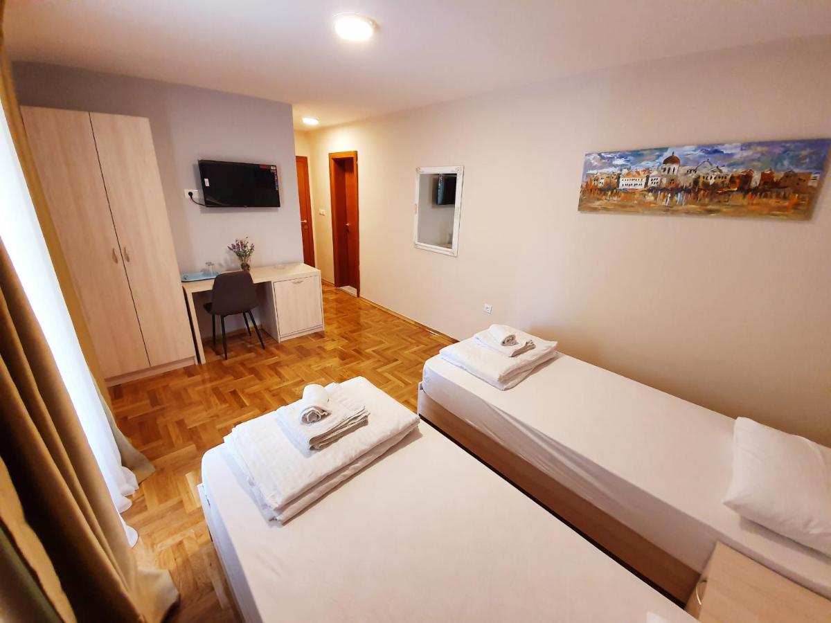 Apartments Pier Budva Luaran gambar