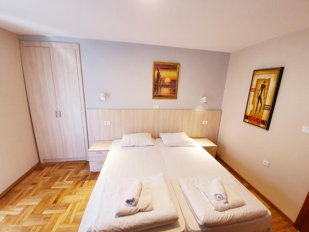 Apartments Pier Budva Luaran gambar