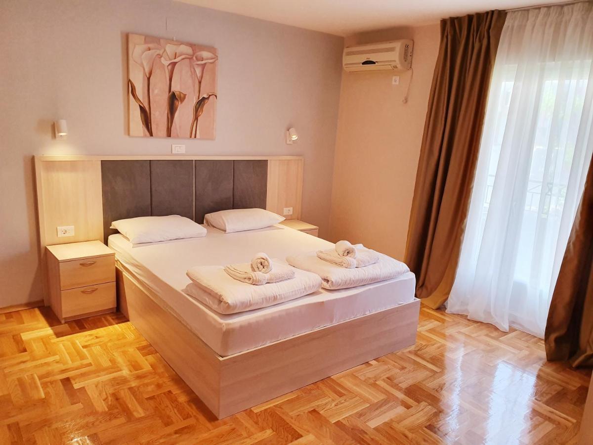 Apartments Pier Budva Luaran gambar