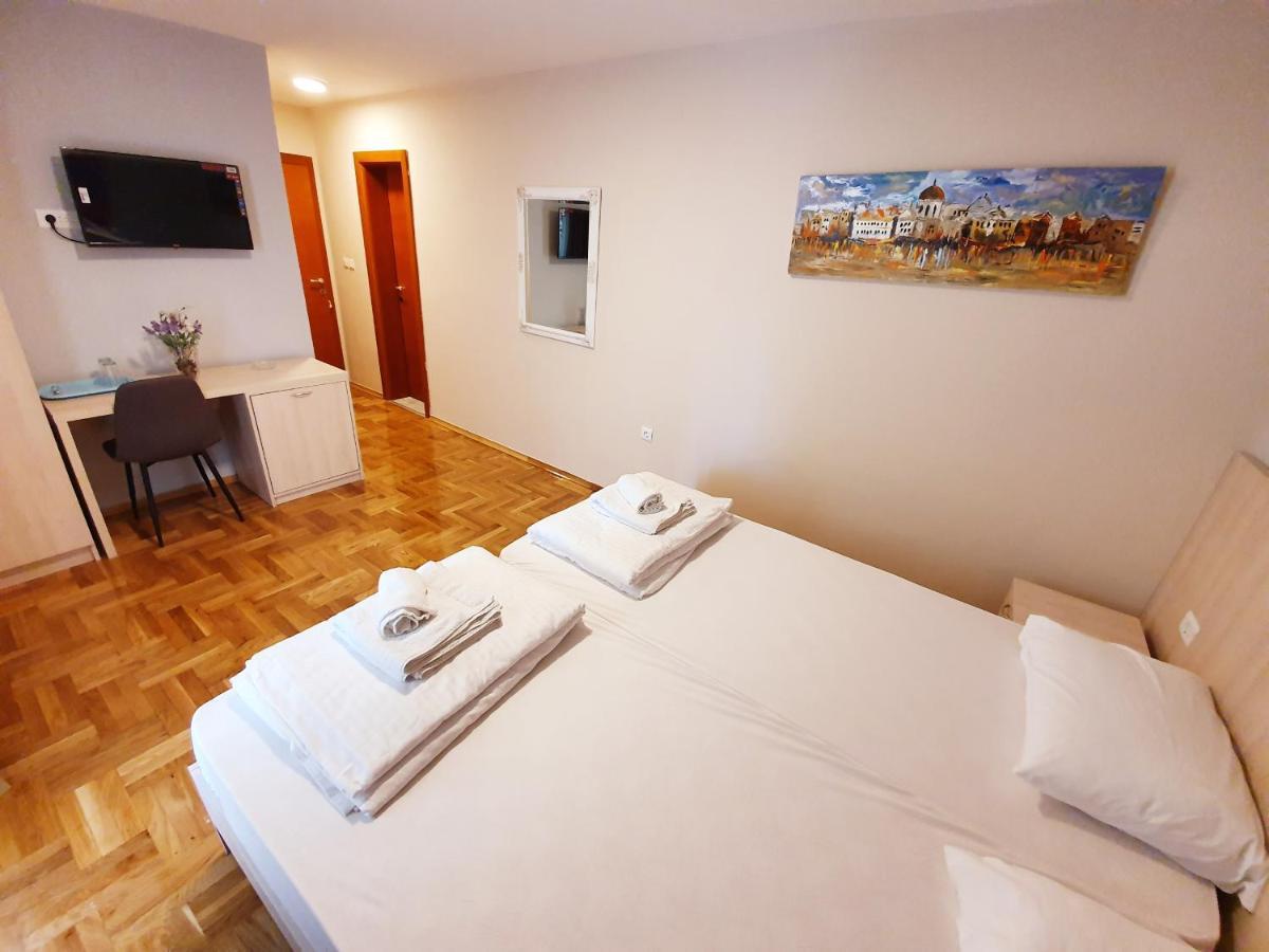 Apartments Pier Budva Luaran gambar
