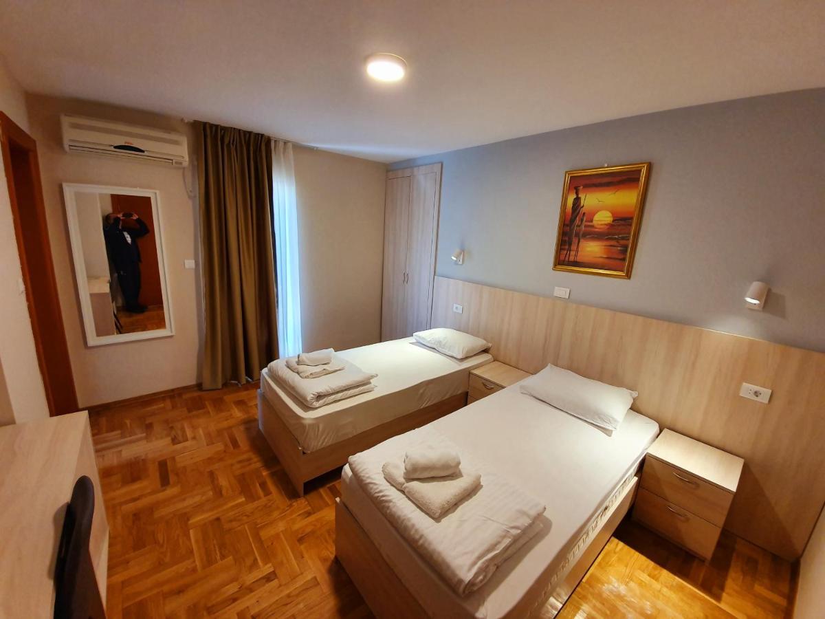 Apartments Pier Budva Luaran gambar