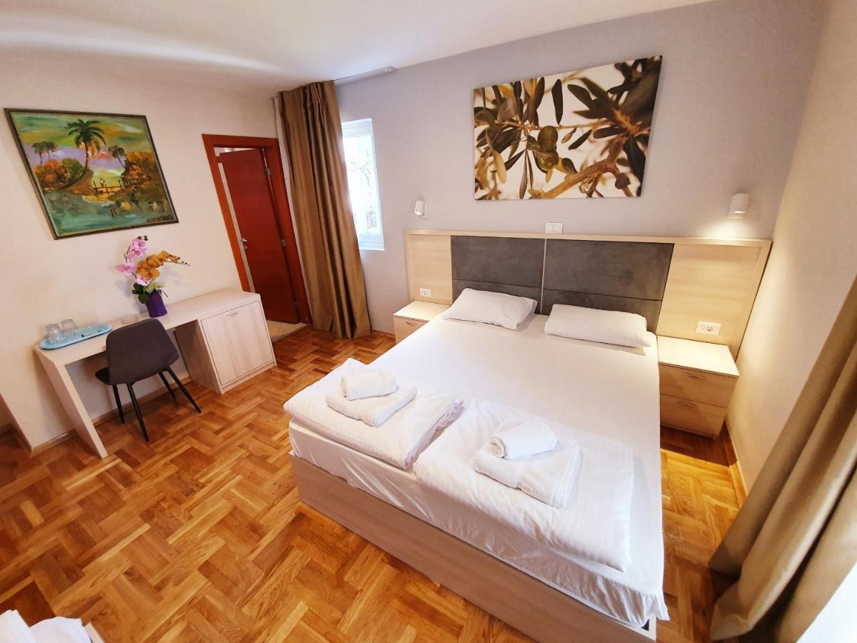 Apartments Pier Budva Luaran gambar