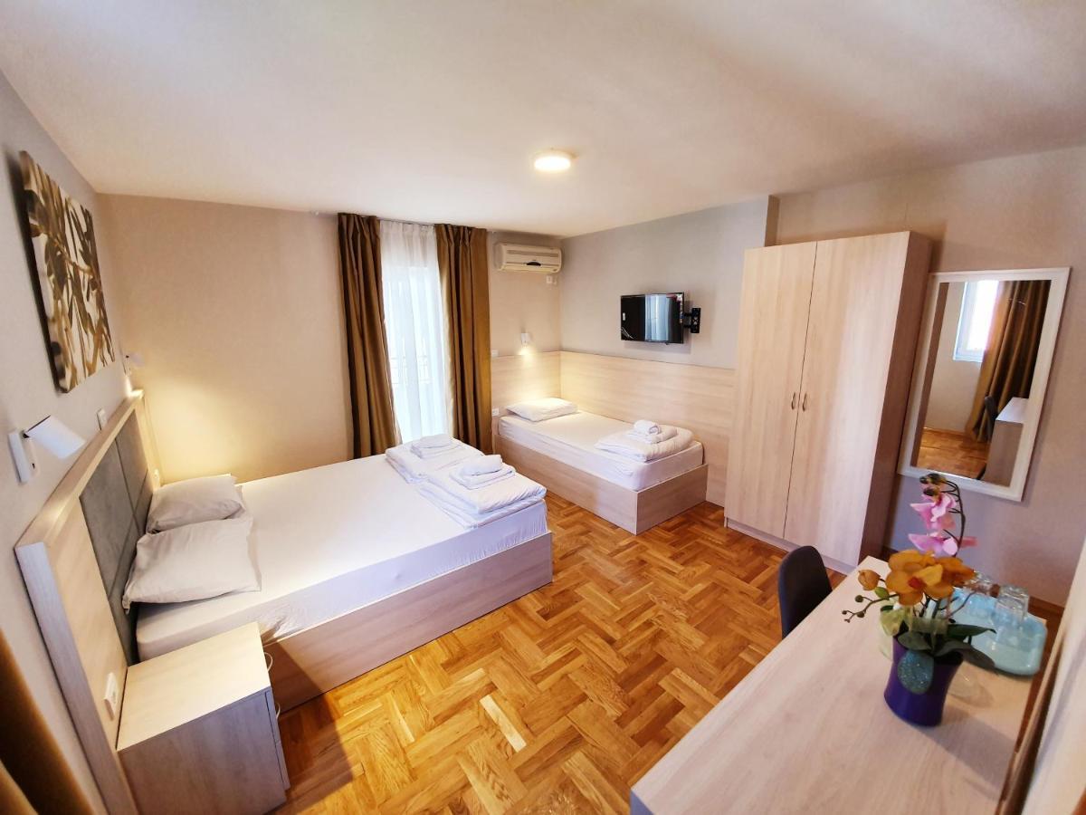 Apartments Pier Budva Luaran gambar